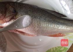 粤式清蒸鱼的做法图解3