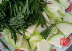 清炒西葫芦瓜的做法图解1