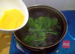 鸡蛋菠菜汤的做法图解3