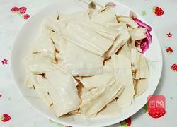 青椒炒腐竹的做法图解1