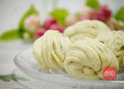 千层花卷的做法图解1