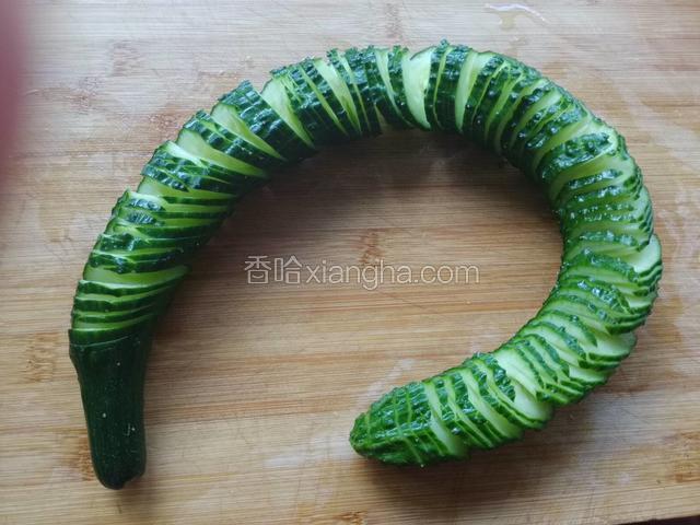 这是切完的，没有人帮拍照，只能这样照，拉起很漂亮的。