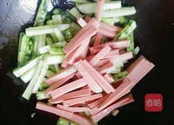 黄瓜炒火腿肠的做法图解7