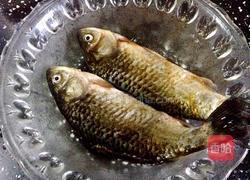 剁椒鲫鱼的做法图解3