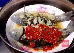 剁椒鲫鱼的做法图解13