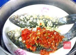 剁椒鲫鱼的做法图解12