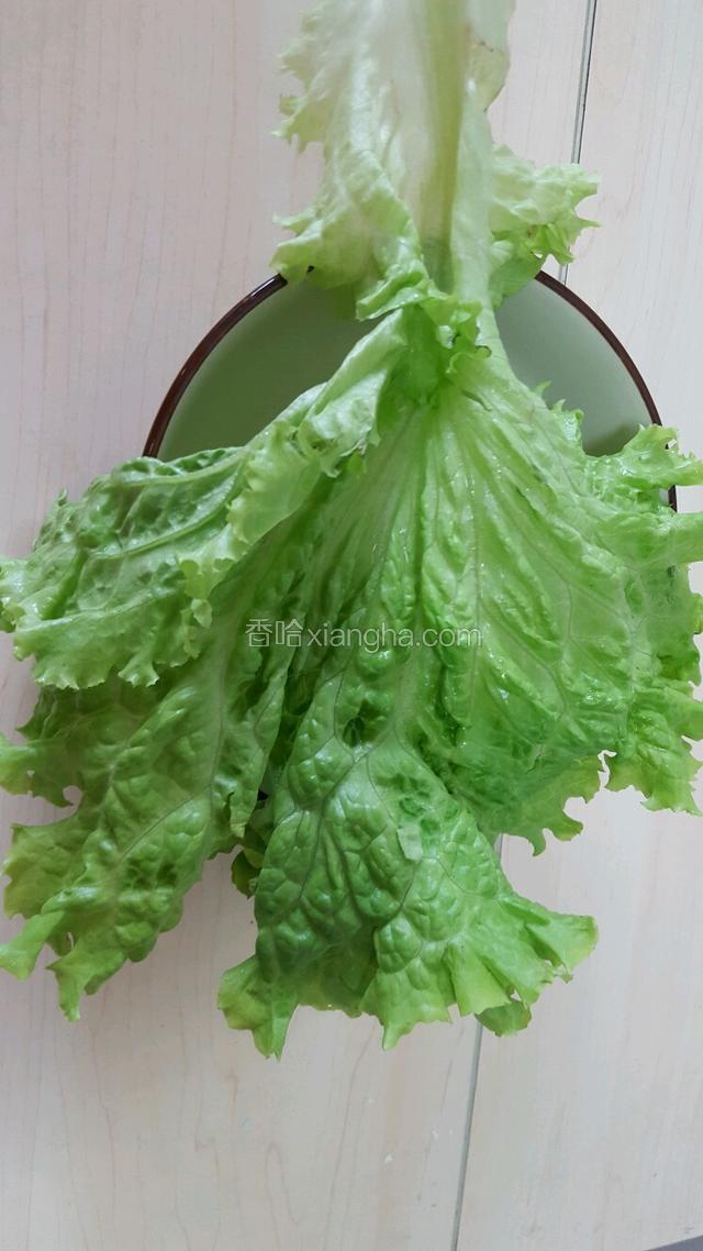 生菜洗净备用