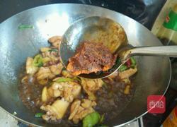 土豆炖鸡块的做法图解8