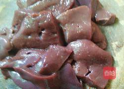 辣椒炒猪肝的做法图解2