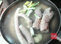 青椒炒肥肠的做法图解4