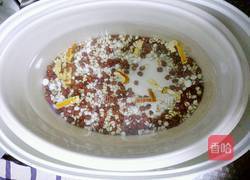 祛湿利器加强版红豆薏米粥的做法图解2
