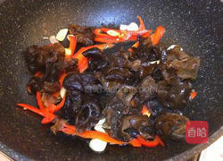 木耳炒油菜的做法图解8