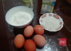 电饭煲蒸蛋糕的做法图解1