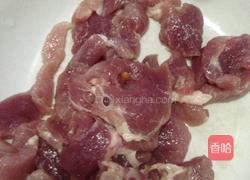 白菜豬肉燉粉條的做法圖解1