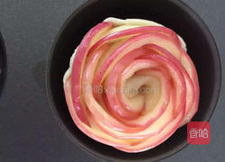 苹果玫瑰花的做法图解3