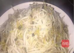 香辣绿豆芽的做法图解4