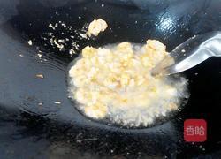 西芹炒虾仁的做法图解7