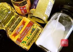 黑木耳炒鸡蛋的做法图解1