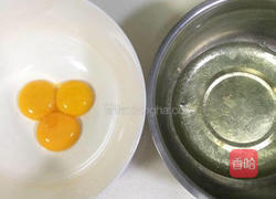 红丝绒戚风杯子蛋糕的做法图解2