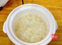 冰糖银耳莲子羹的做法图解3