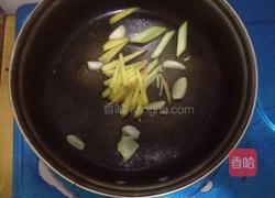 青椒炒毛豆的做法图解3