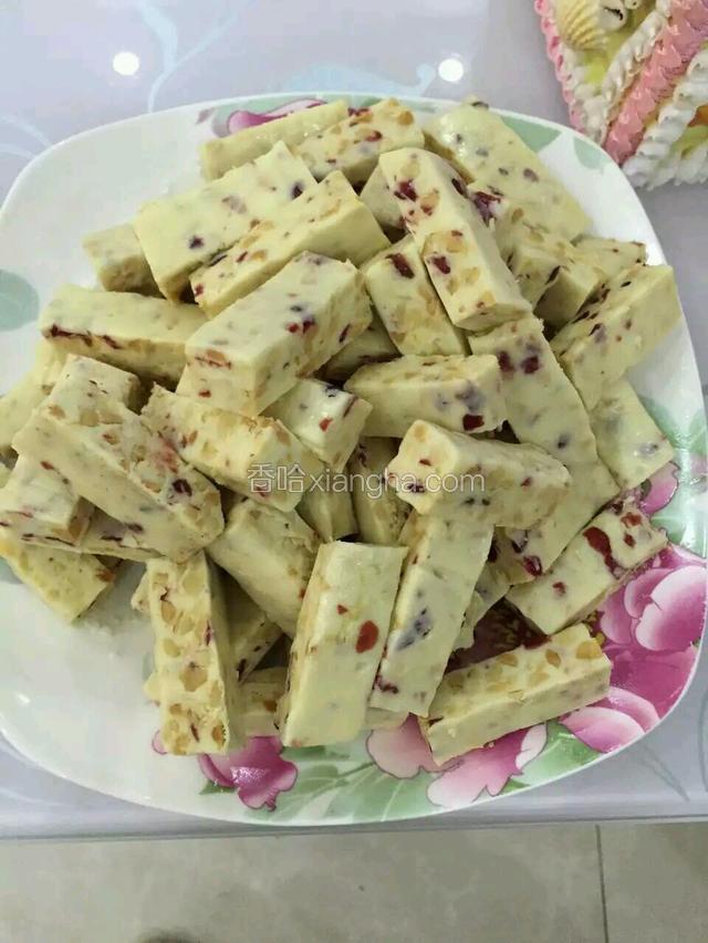 纯手工蔓越莓牛轧糖