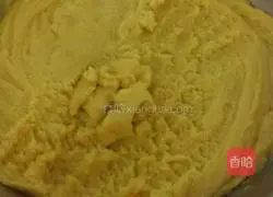 Illustration of how to make chicken fat biscuits 3