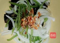 洋葱拌木耳的做法图解5