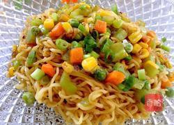 炒方便面的做法图解14