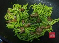 肉炒蒜苔的做法图解6