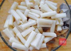 辣白菜炒年糕的做法图解2