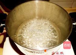 腊肠丁炒四季豆的做法图解3