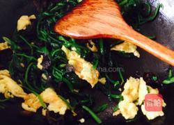 菠菜木耳炒鸡蛋的做法图解10