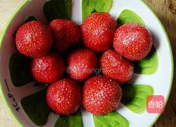 草莓酸奶的做法图解5