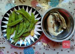 青扁豆炒腊肉的做法图解1