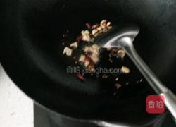 手撕酸辣包菜的做法图解2