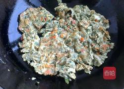 红椒香椿炒鸡蛋的做法图解6