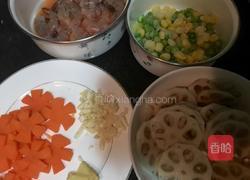 杂蔬炒虾仁的做法图解2