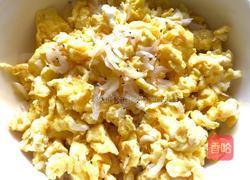 韭菜鸡蛋虾皮饺子的做法图解6