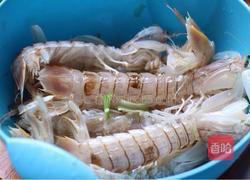 椒盐皮皮虾的做法图解3