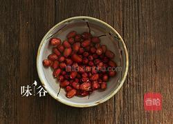 腐乳烧猪蹄的做法图解2