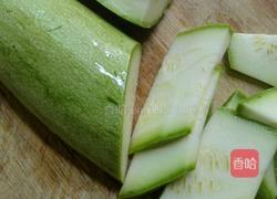 素炒蒜香西葫芦的做法图解2