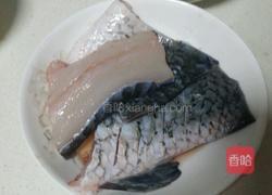 香芹豆酱鱼的做法图解1