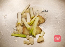 香菇滑鸡的做法图解2