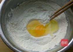 自制无铝油条的做法图解1