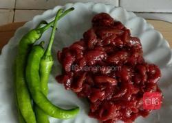 尖椒牛柳的做法图解1