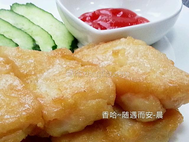 配点绿色蔬菜，蘸上番茄酱，开吃吧