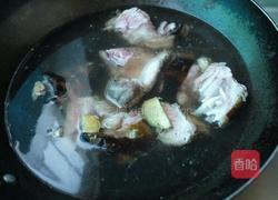 香菇黄豆猪蹄煲的做法图解4