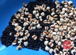 黑米薏仁豆浆的做法图解2