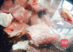 秘制蒜香排骨的做法图解1